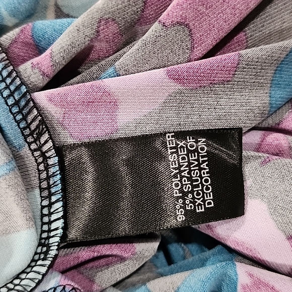 NWOT women plus 30/32 blouse - Picture 7 of 8